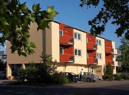 Apartments Зелингенщад Екстериор снимка